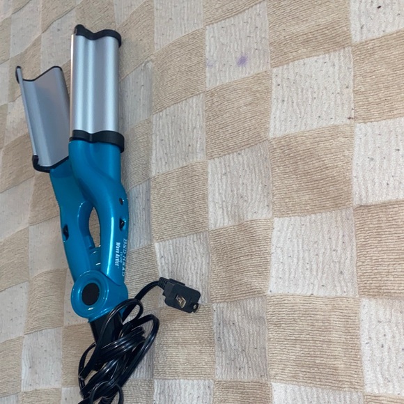 BedHead Blue Hair Waver - Picture 1 of 6